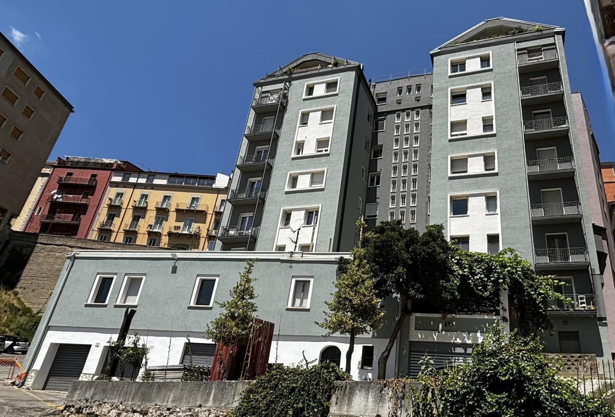 Essential Room & Parking In Centro Citta Con Parcheggio Privato E Wifi Potenza Exterior photo